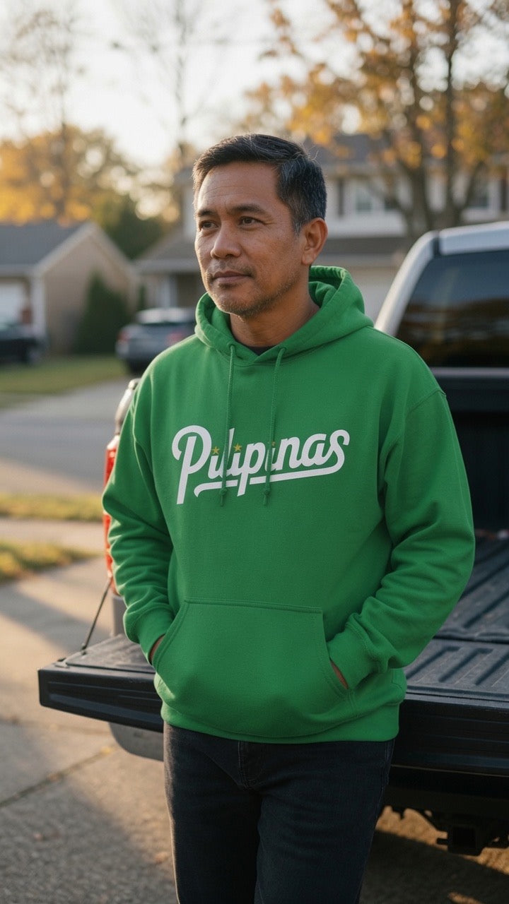 PILINAS MIT DREI STERNEN + SONNE & DREI STERNEN auf grünem Unisex-Kapuzenpullover